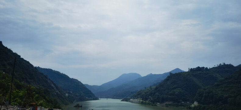 大山