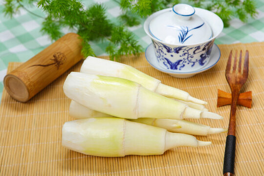 潔白無瑕的茭白
