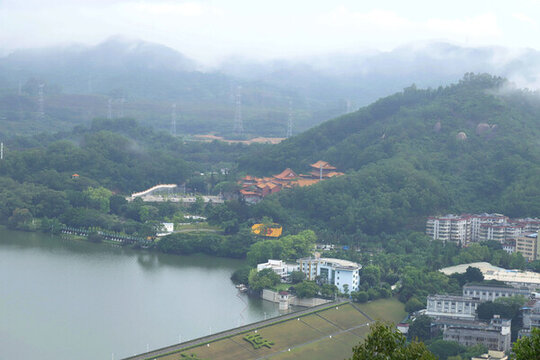 大雁山俯視石巖湖