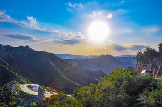 山路彎彎