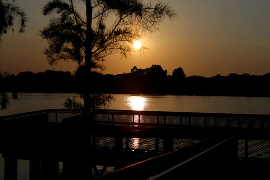 企石東青湖夕陽風(fēng)光