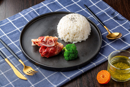 月牙骨蓋飯