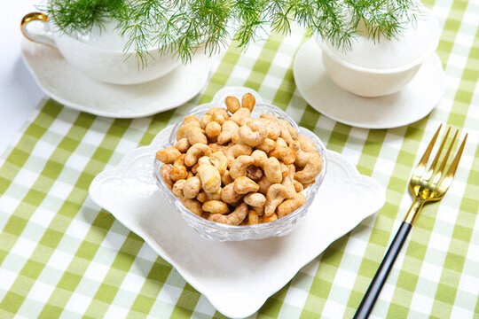 美味的炭燒腰果