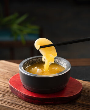 石窩金鉤翅