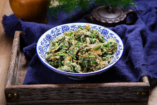 風(fēng)味獨特的茴香炒雞蛋