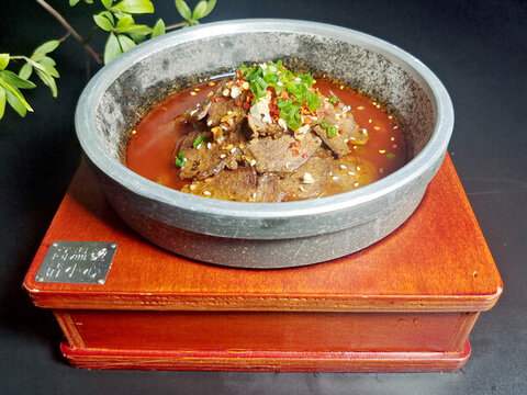 石鍋鹵牛肉