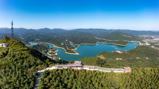 航拍湖南衡陽常寧市常寧天湖