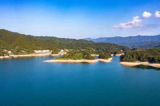 航拍湖南衡陽常寧市常寧天湖