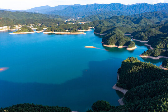 航拍湖南衡陽常寧市常寧天湖