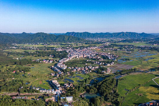 航拍湖南衡陽常寧市常寧天湖