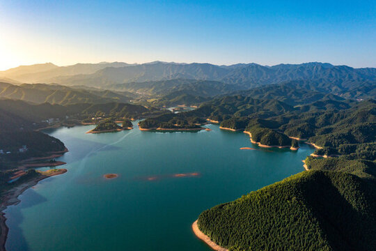 航拍湖南衡陽(yáng)常寧市常寧天湖