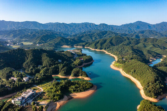 航拍湖南衡陽常寧市常寧天湖