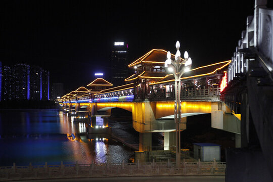 東嶺廊橋
