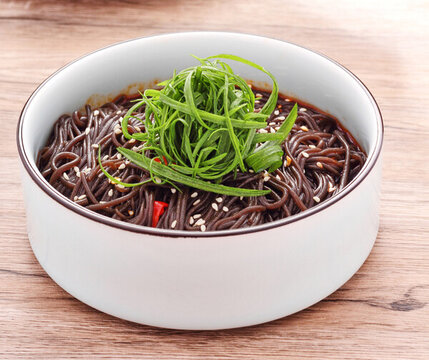 酸辣蕨根粉