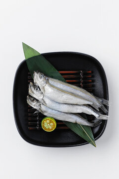 烤秋刀魚(yú)