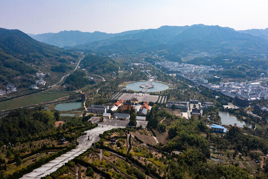 湖南寧鄉(xiāng)市密印寺千手觀音