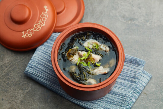 豬肉紫菜湯