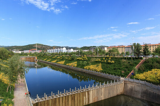 隆德縣城環(huán)城河