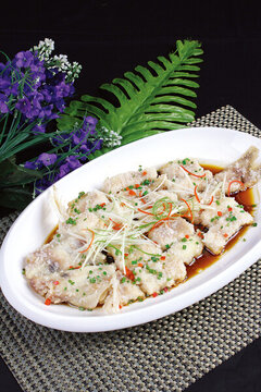 泡蒸鮰魚