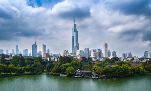 南京市新街口紫峰大廈城市環(huán)境