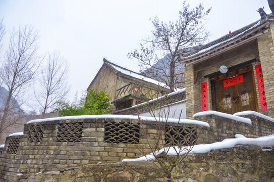 雪中農(nóng)家院