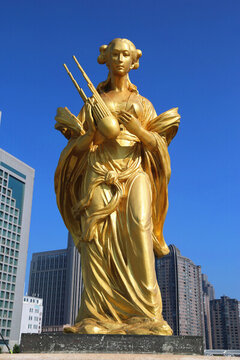 天津北安橋雕塑