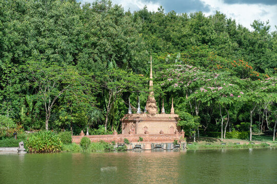 西雙版納曼聽(tīng)御花園