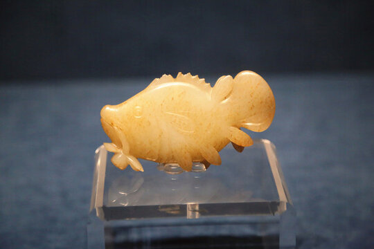明代青玉魚(yú)
