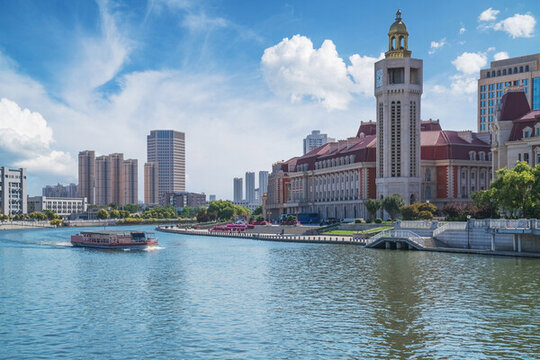 天津城市建筑和海河和橋梁