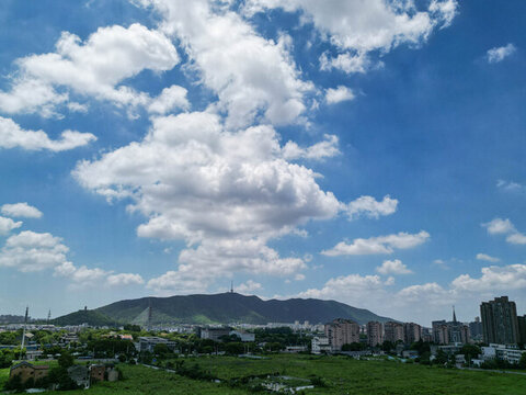 藍天白云惠山