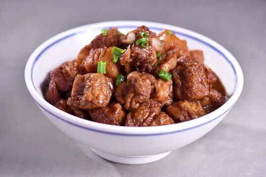 油豆腐燒肉