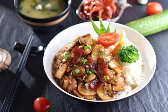 雜菌拌飯
