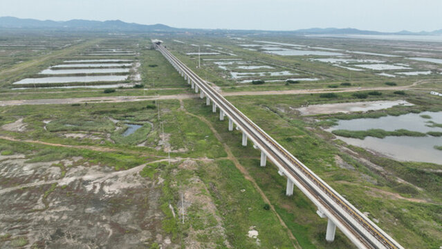 青島地鐵11號(hào)線鰲山灣站