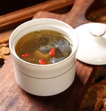 烏雞松茸菌湯