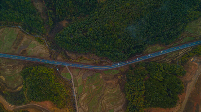山區(qū)公路