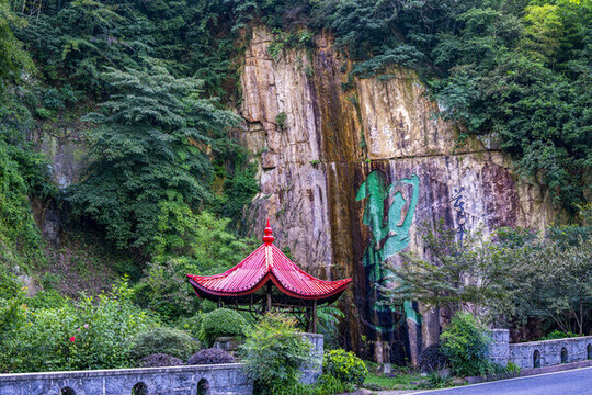 莫干山風(fēng)景區(qū)滴翠潭