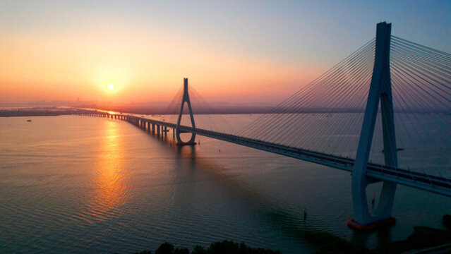 跨海大橋日落洪鶴大橋