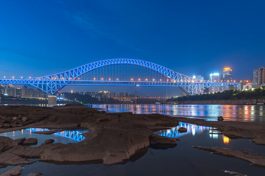 朝天門長(zhǎng)江大橋夜景