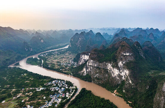 航拍廣西桂林陽朔桂林山水