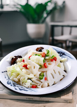 小炒養(yǎng)生菜