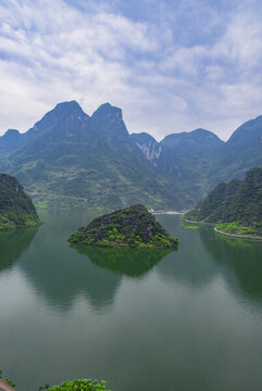 山水風(fēng)光青山綠水倒影