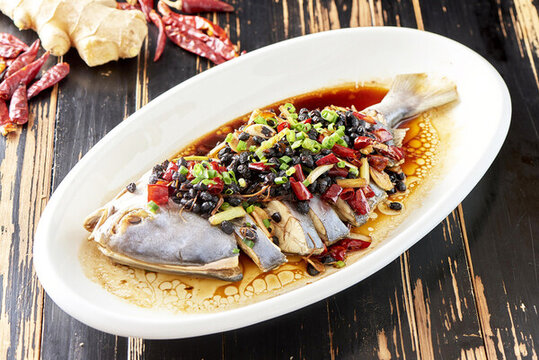 豆豉蒸白倉(cāng)魚(yú)