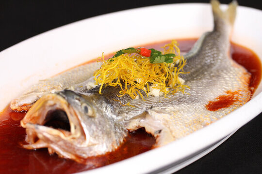 清蒸鱸魚