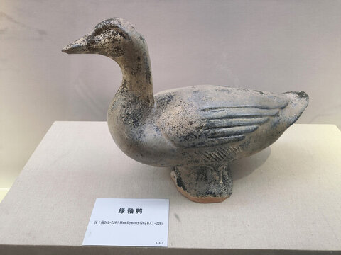 綠釉鴨
