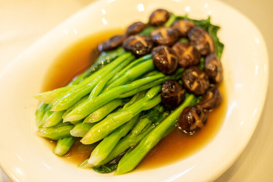 青菜燉蘑菇