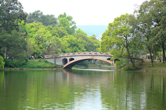石拱橋
