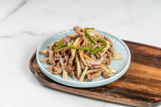 杏鮑菇炒肉絲