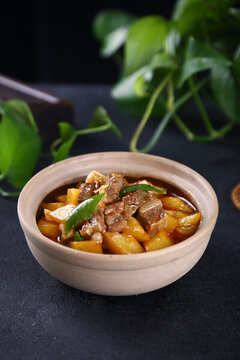 小碗土豆燒牛肉