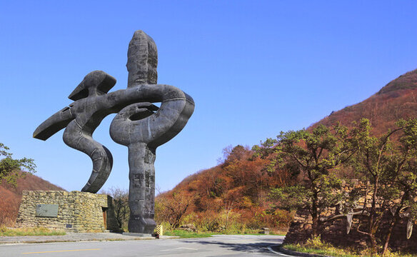 神農(nóng)架雕塑