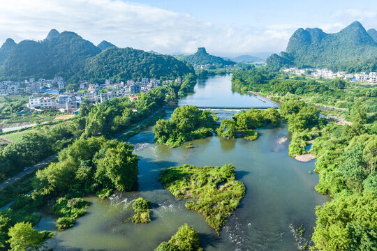 荔浦荔江濕地公園夏季風景如畫